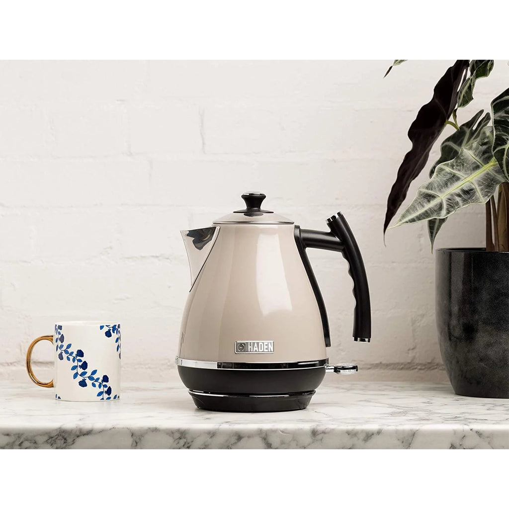 1.7 Liter Stainless Steel Retro Electric Kettle D9769