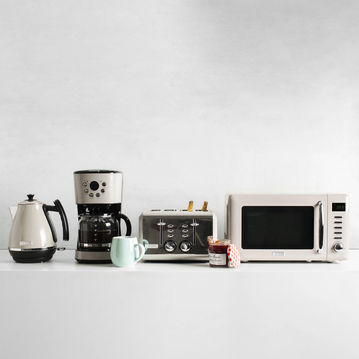 1.7 Liter Stainless Steel Retro Electric Kettle D9769
